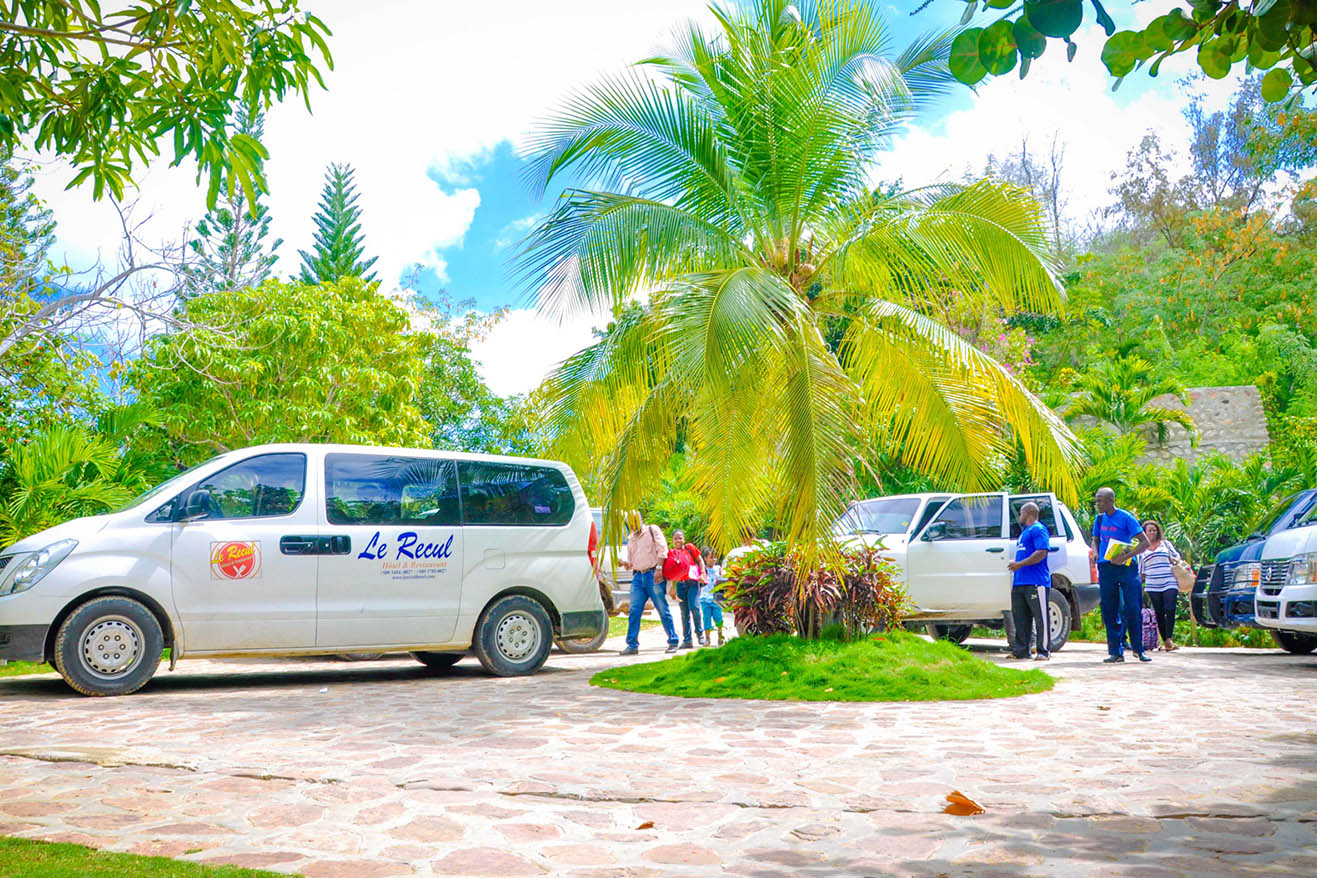 Le Recul Hôtel Yon ti kote apa!